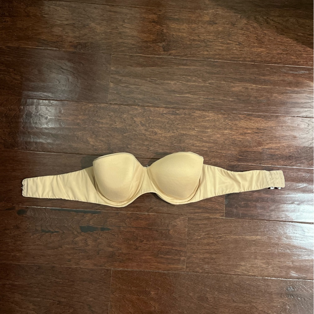 ❤️4 for $28 calvin klein strapless bra